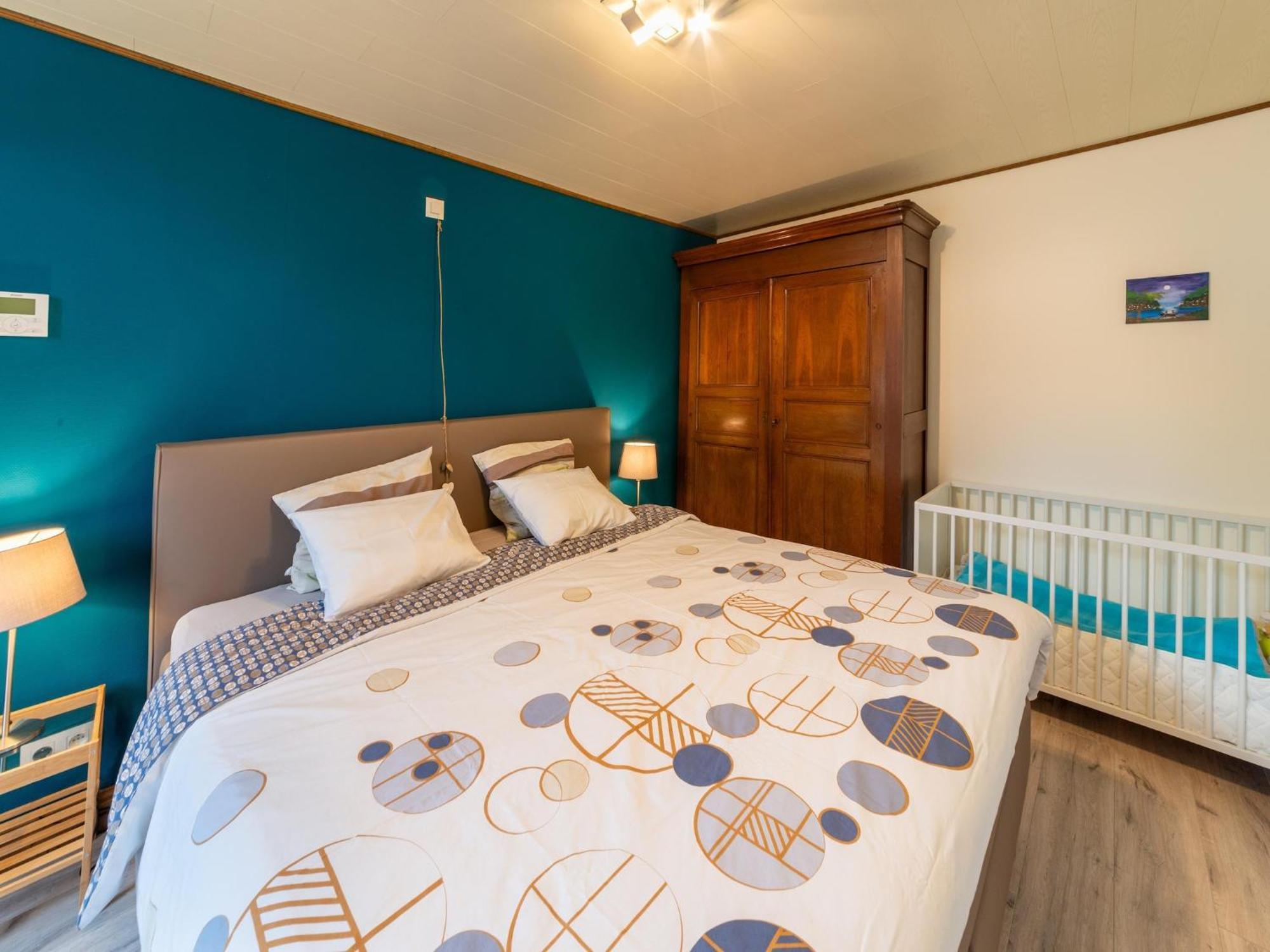 Holiday Home With Bubble Bath Florenville Bagian luar foto
